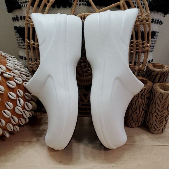 Crocs Neria Pro II Clog Work Slip On SR Shoes 205384 White Nursing Women’s Sz 10 - Picture 4 of 12